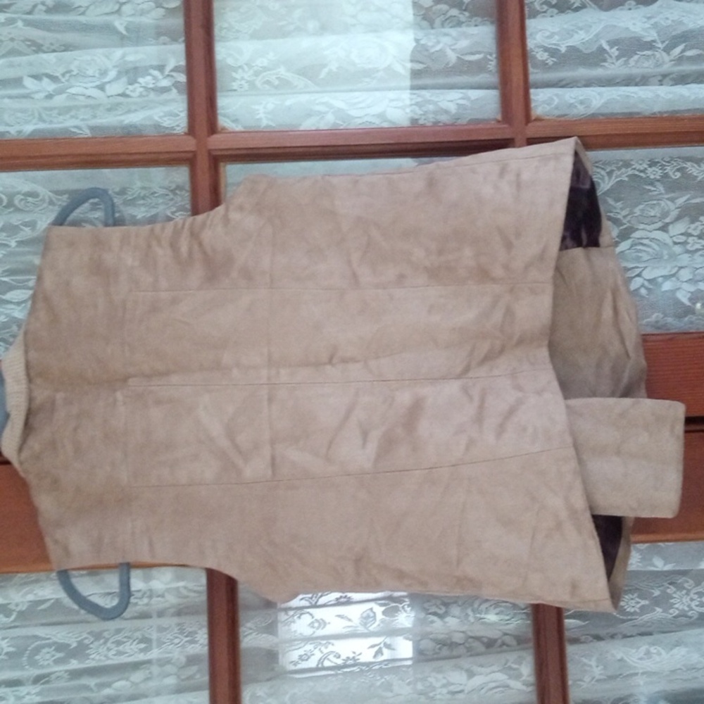 Kut from the Kloth vest size large - Picture 8 of 10
